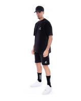 Kurze schwarze Hose