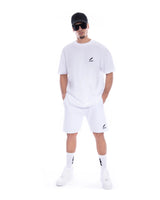 Kurze weisse Hose